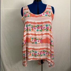 HOT GINGER Sleeveless top